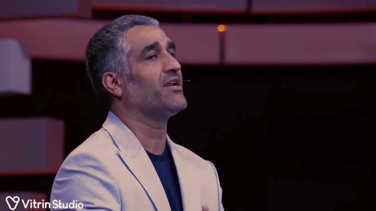 ژاله صامتی: زمان بمباران تهران در زیرزمین پناه می گرفتم شب آخر آرزو کردم بمب بخوره تو خونه بمیرم تا